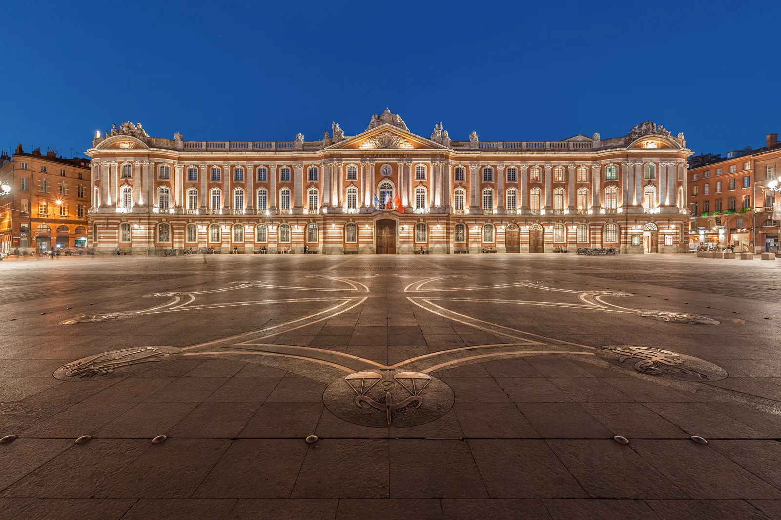 Toulouse’s brick city center and Garonne riverfront