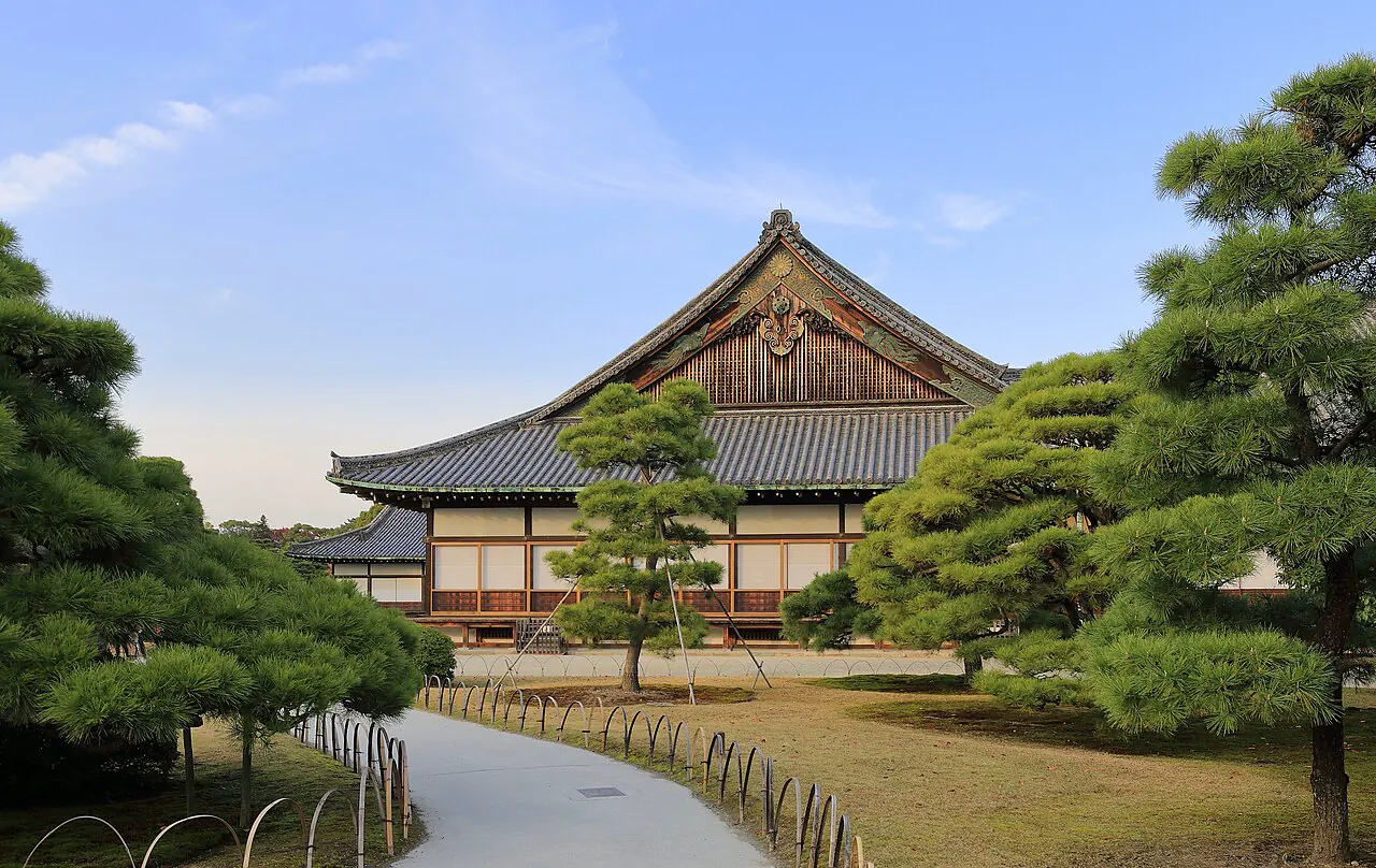 Ninomaru Palace and landscaped pines at Nijo Castle