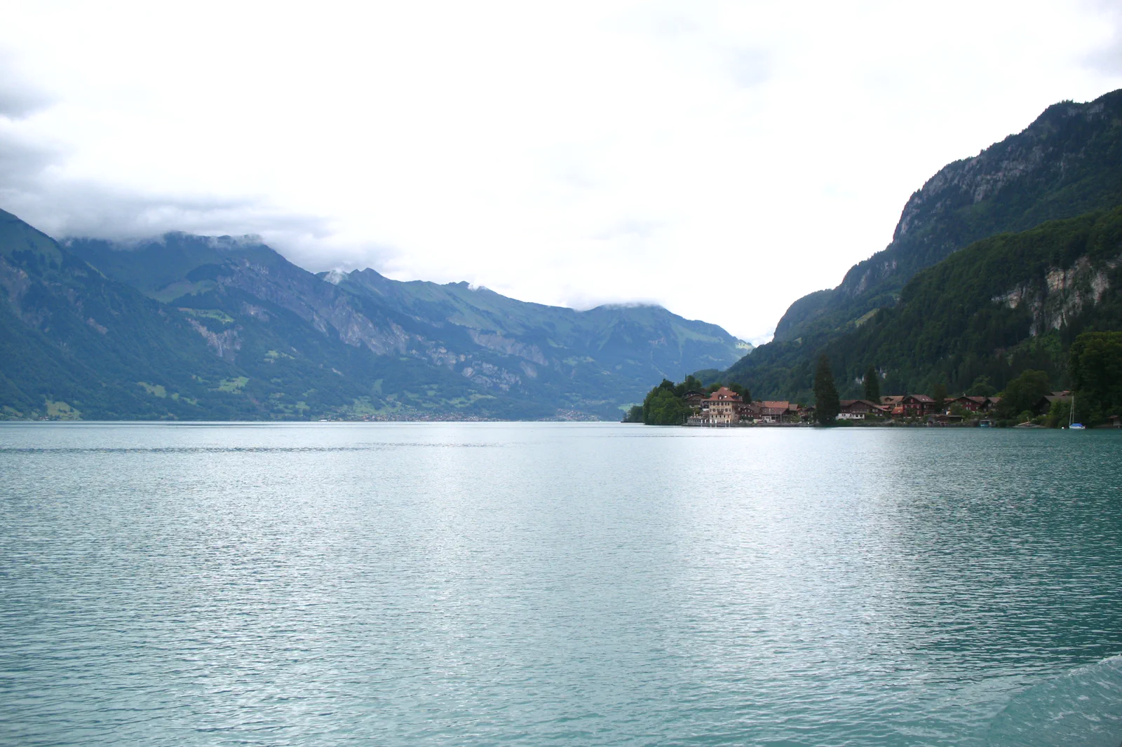 Lake Brienz and surrounding mountains in Switzerland