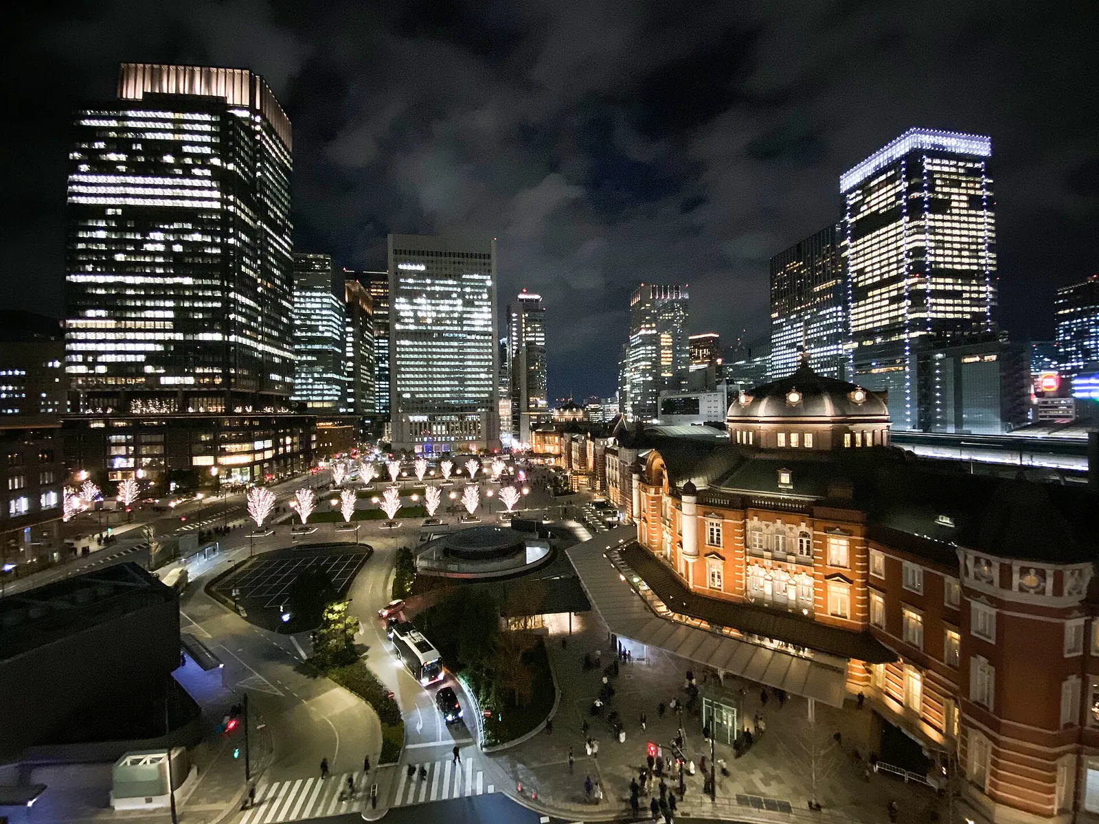 Restored Marunouchi facade of Tokyo Station illuminated at night