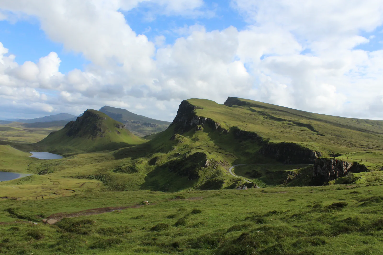 スカイ島のQuiraingの景観